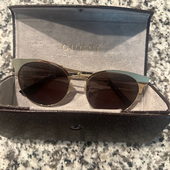 Gucci Aviator Sunglasses - Picture 1 of 8